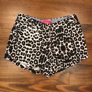 Macbeth Shorts size L