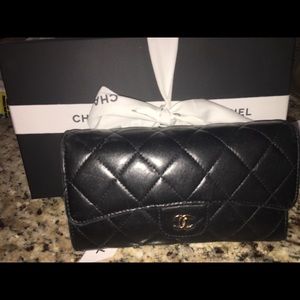Chanel wallet