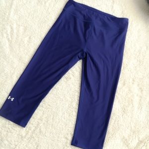Under Armour cropped compression leggings