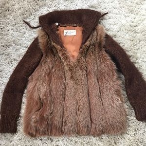 Cognac brown fox fur vest with detachable hood/arm
