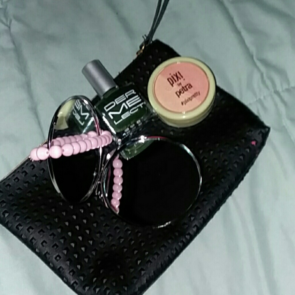 💄Makeup Bundle!💄 - Picture 2 of 2