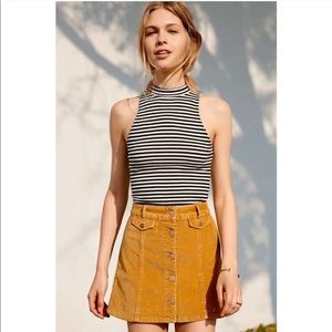 BDG urban outfitters mstard skirt sz.4 skirt only