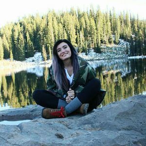 Meet your Posher, Alyssa