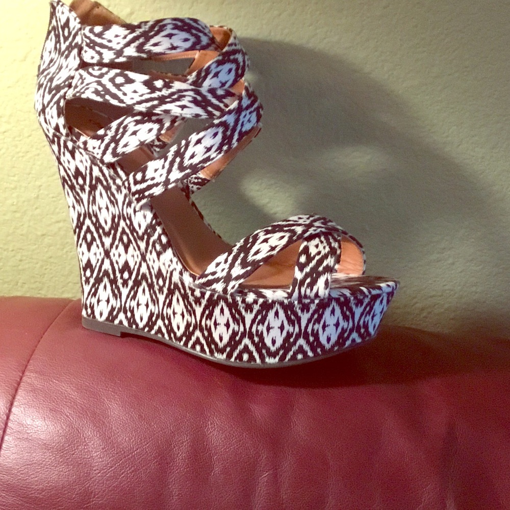 Tribal High Wedges