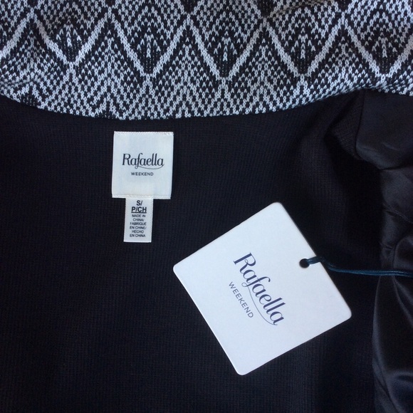 Rafaella Weekend Vest - Picture 4 of 5