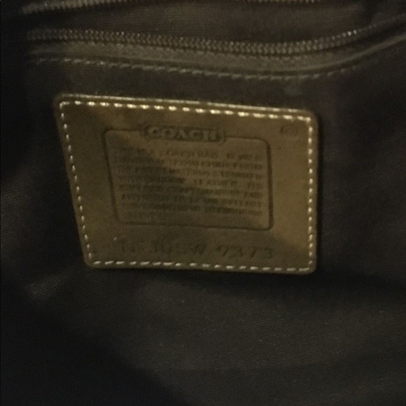 Classic Coach brown leather purse - Picture 5 of 7