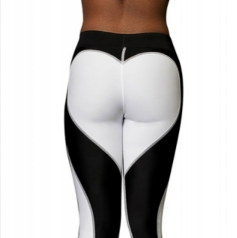 Heart Shaped Bottom Black and White Sexy leggings