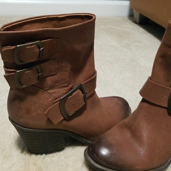 BCBGeneration Toni Boots - Picture 2 of 4