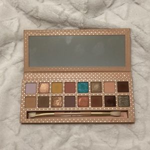Kylie Cosmetics Vacation Palette