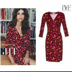 DVF Lips print wrap dress NWT size 4