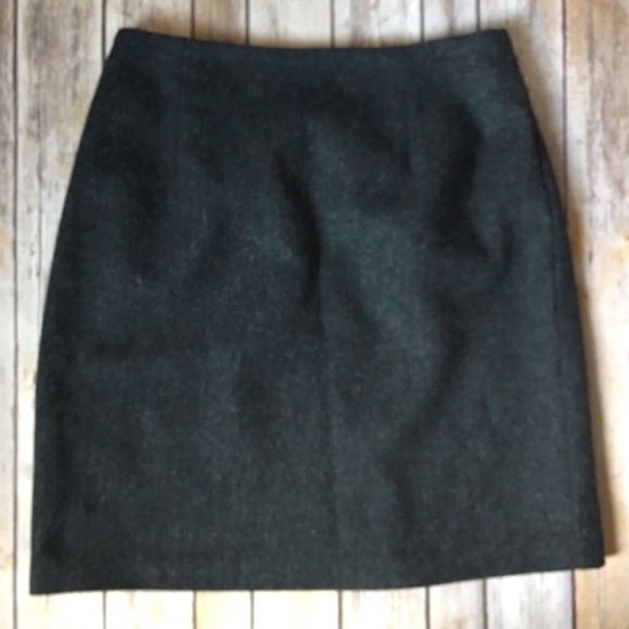 100% Pure Wool Skirt - Picture 4 of 4