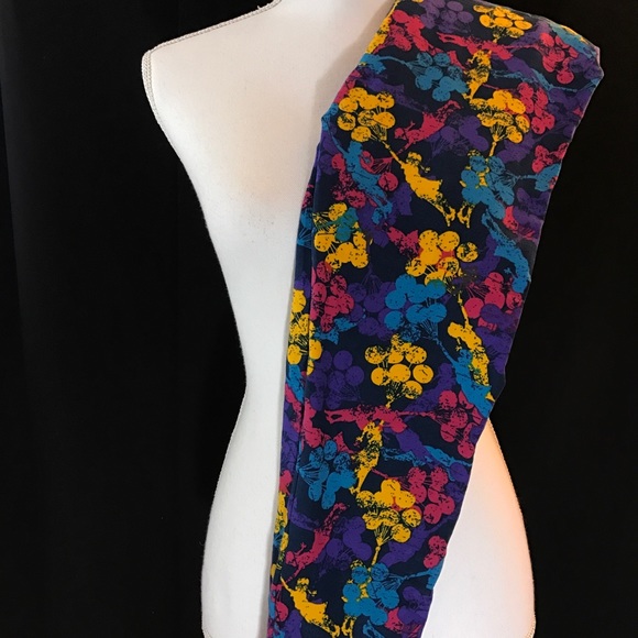 LuLaRoe Leggings - Picture 3 of 3