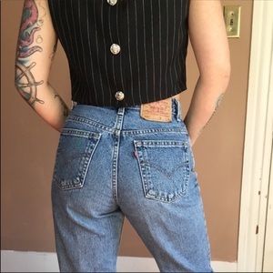🔥90s Vintage Levi's 550 High Waisted Light Wash