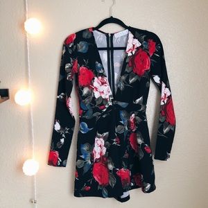 DEEP PLUNGE ROSE PLAYSUIT • PERFECT FOR HOLIDAYS