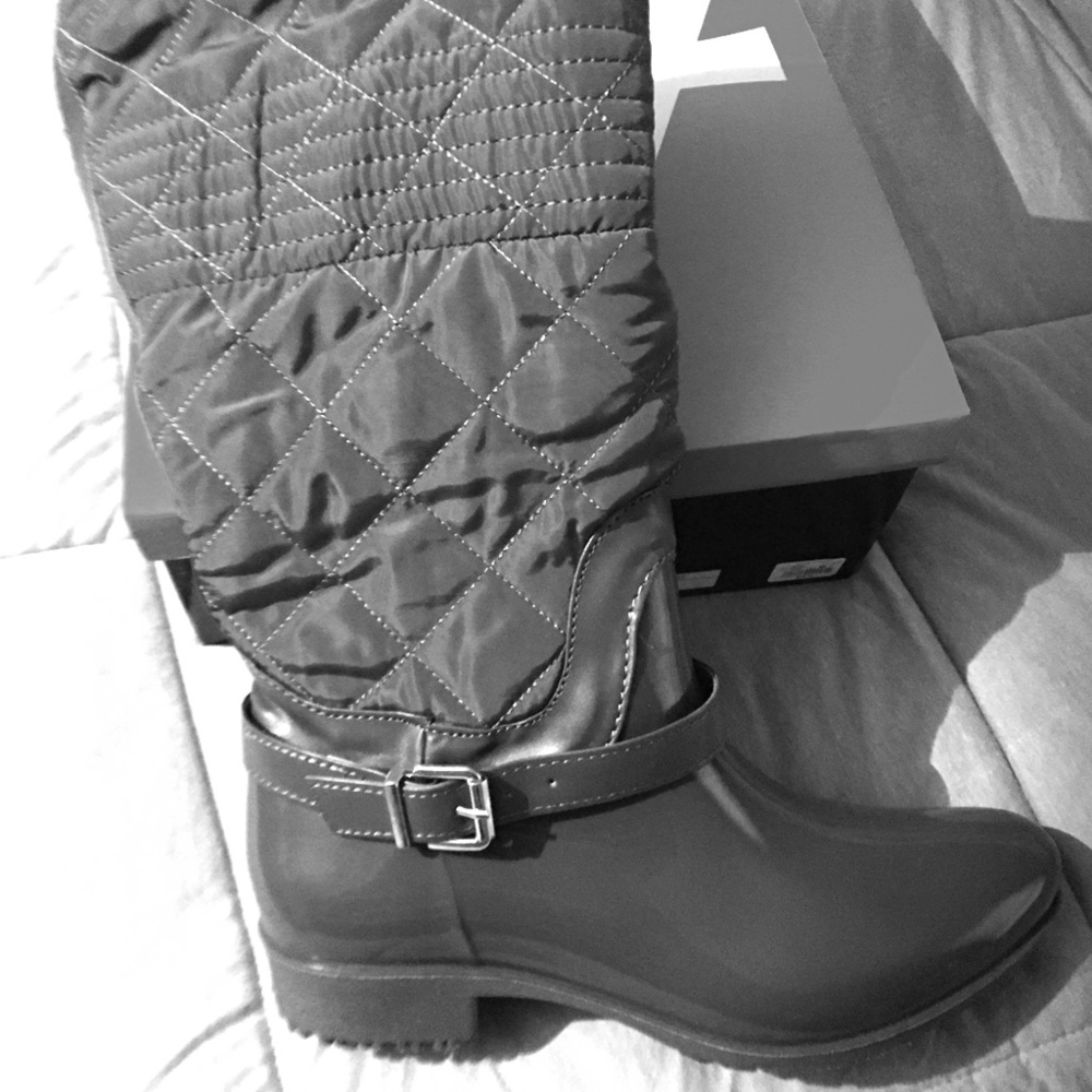 Quilted winter boots