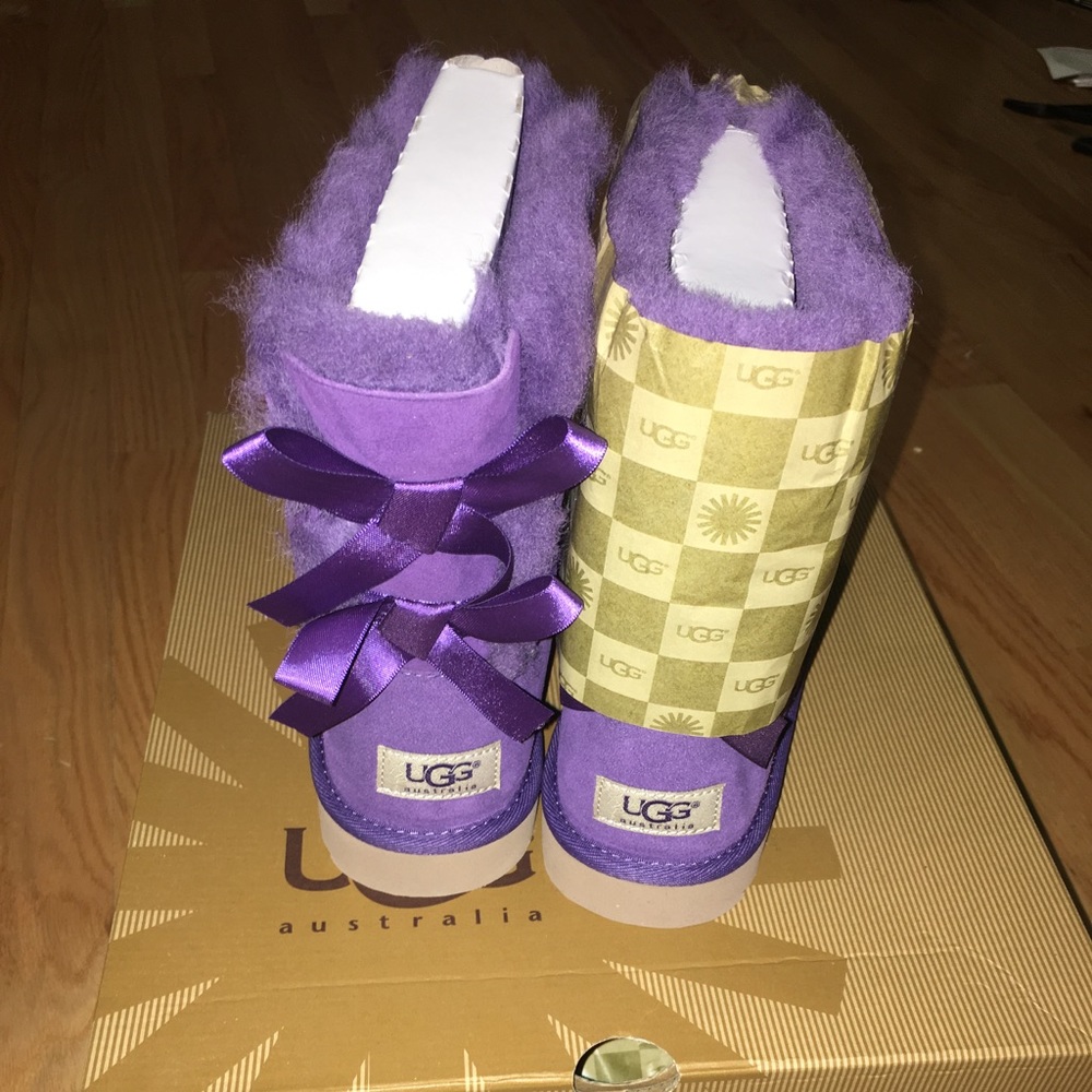 NWT UGGS Purple Bailey Bow