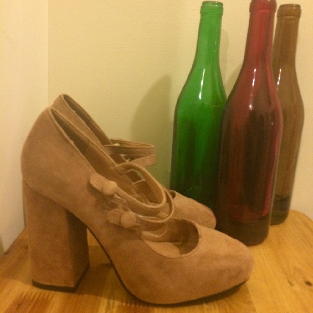 NWT Urban Outfitters Sueded Block Heels