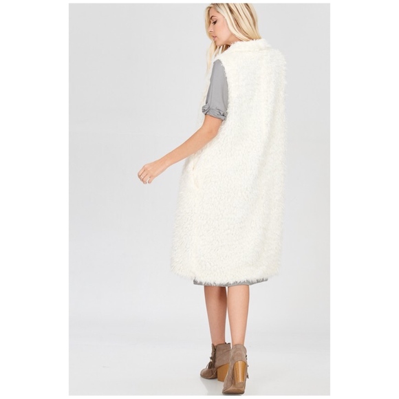 Ivory faux fur Vest - Picture 5 of 5