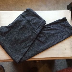 Tuff Athletics bl&wh stripped leggings S M