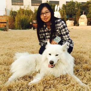 Meet your Posher, Chloe