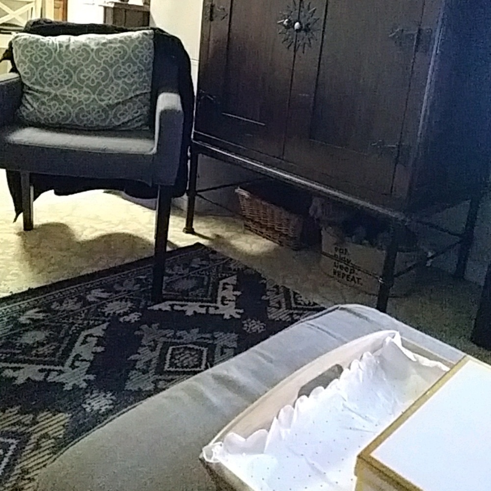 Meet your Posher, Claudia