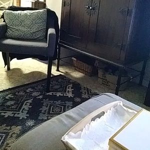 Meet your Posher, Claudia