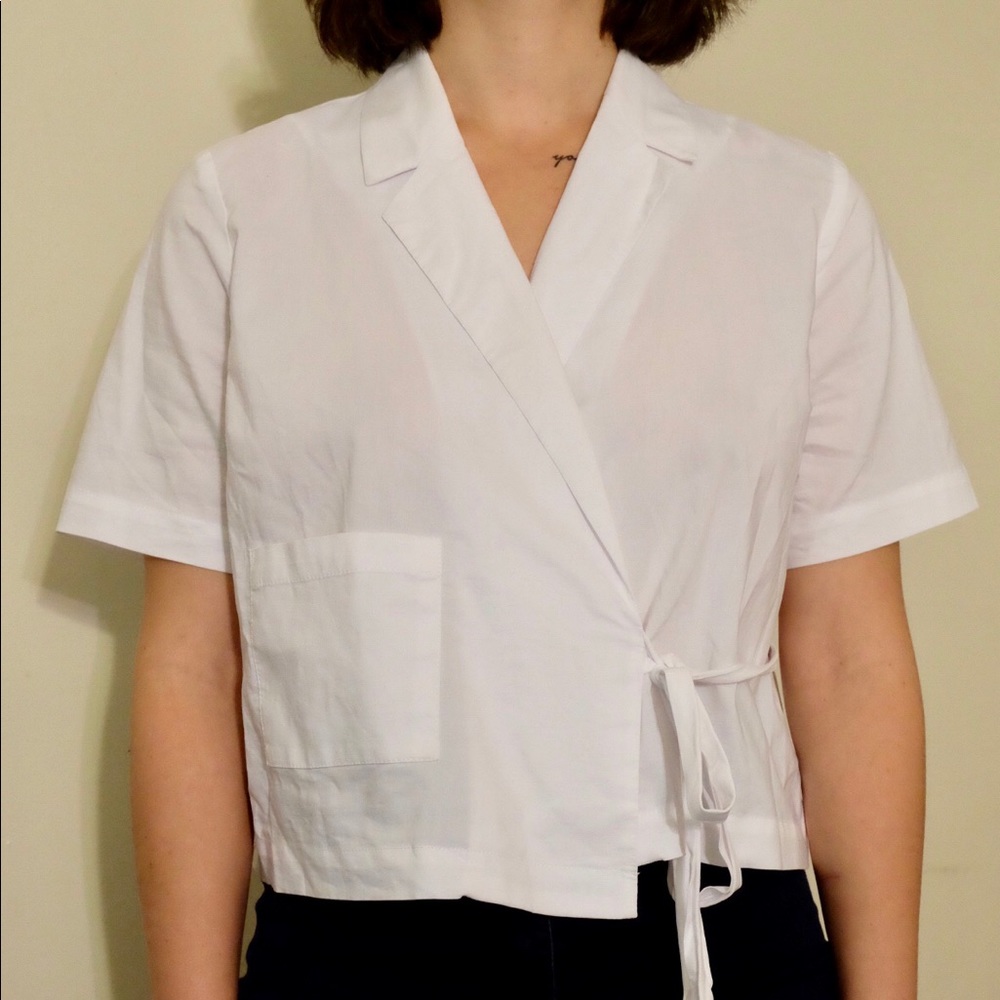 💫Top Shop💫 Crisp White Tie-Shut Collared Shirt