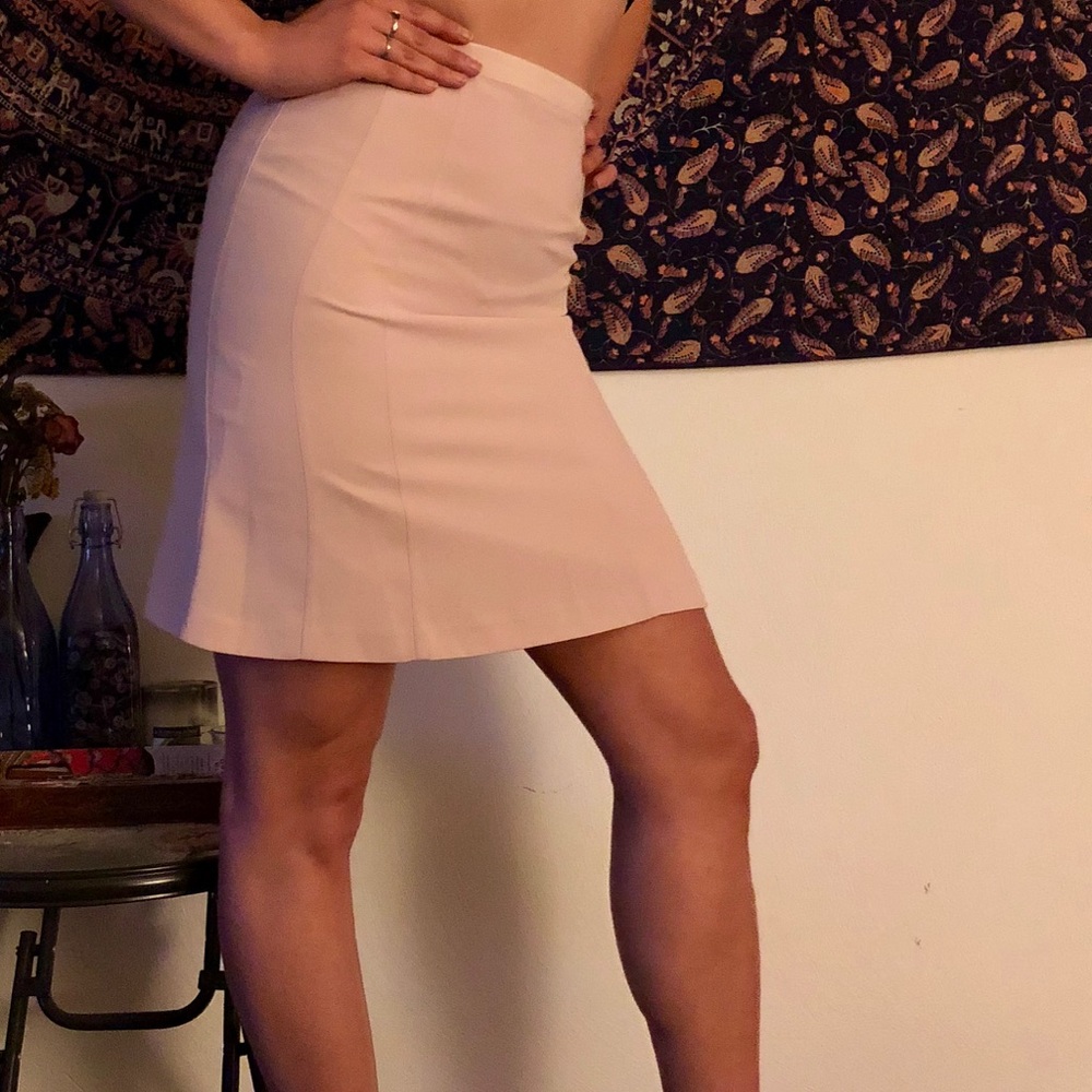 Light Pink H$M Skirt Size Medium