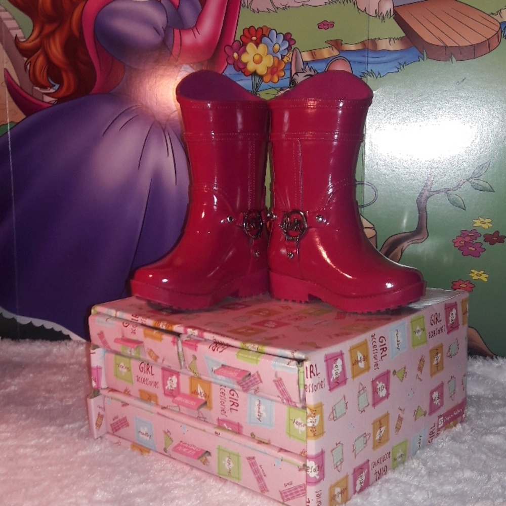 Michael Kors Brea Fuchsia pink rain boots