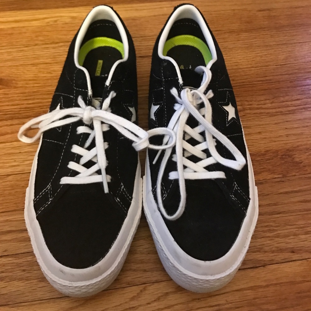 Black converse !