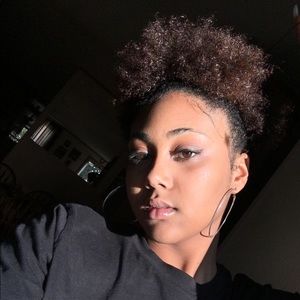 Meet your Posher, Brianna