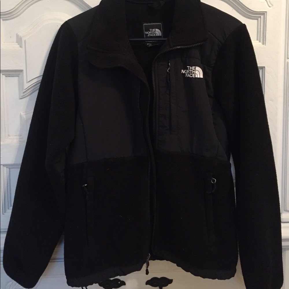 Black North Face Women’s Denali Jacket