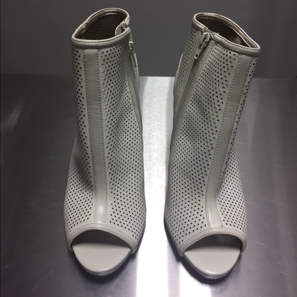 Aldo “Miralenia” Ivory Size 5.5