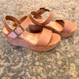 Bamboo Madison Wedge