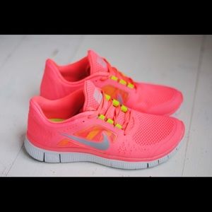 Nike free run 5.0 pink neon coral 7.5