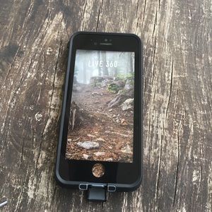 iPhone 7 Fre Lifeproof Case - BRAND NEW