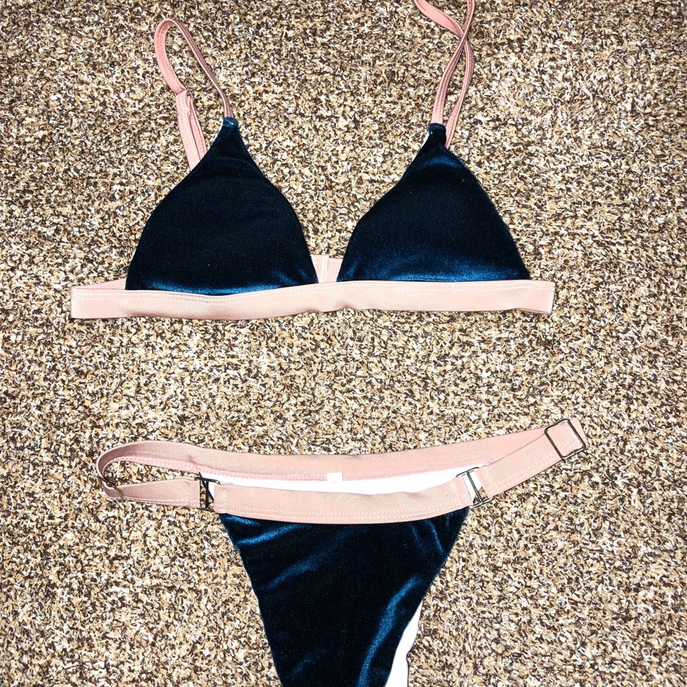 Velvet bikini