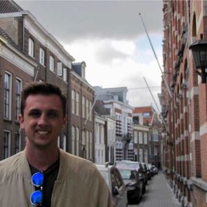 Meet your Posher, Robert