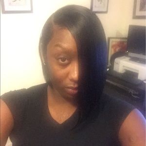 Meet your Posher, Latisha