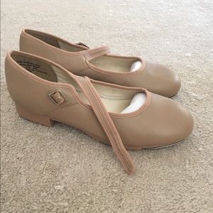Women’s size 8 Capezio Tap Shoes