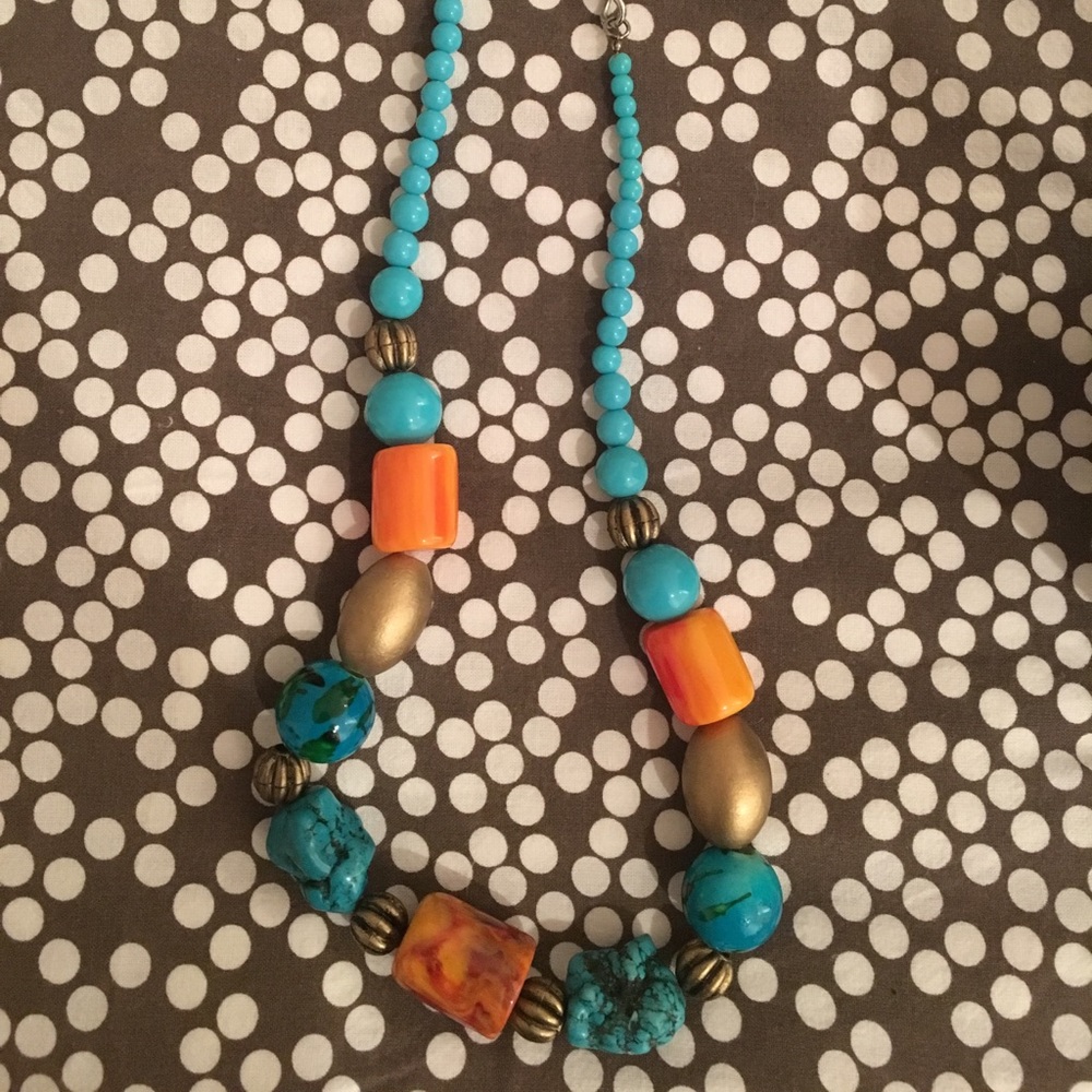 Mixed materials necklace