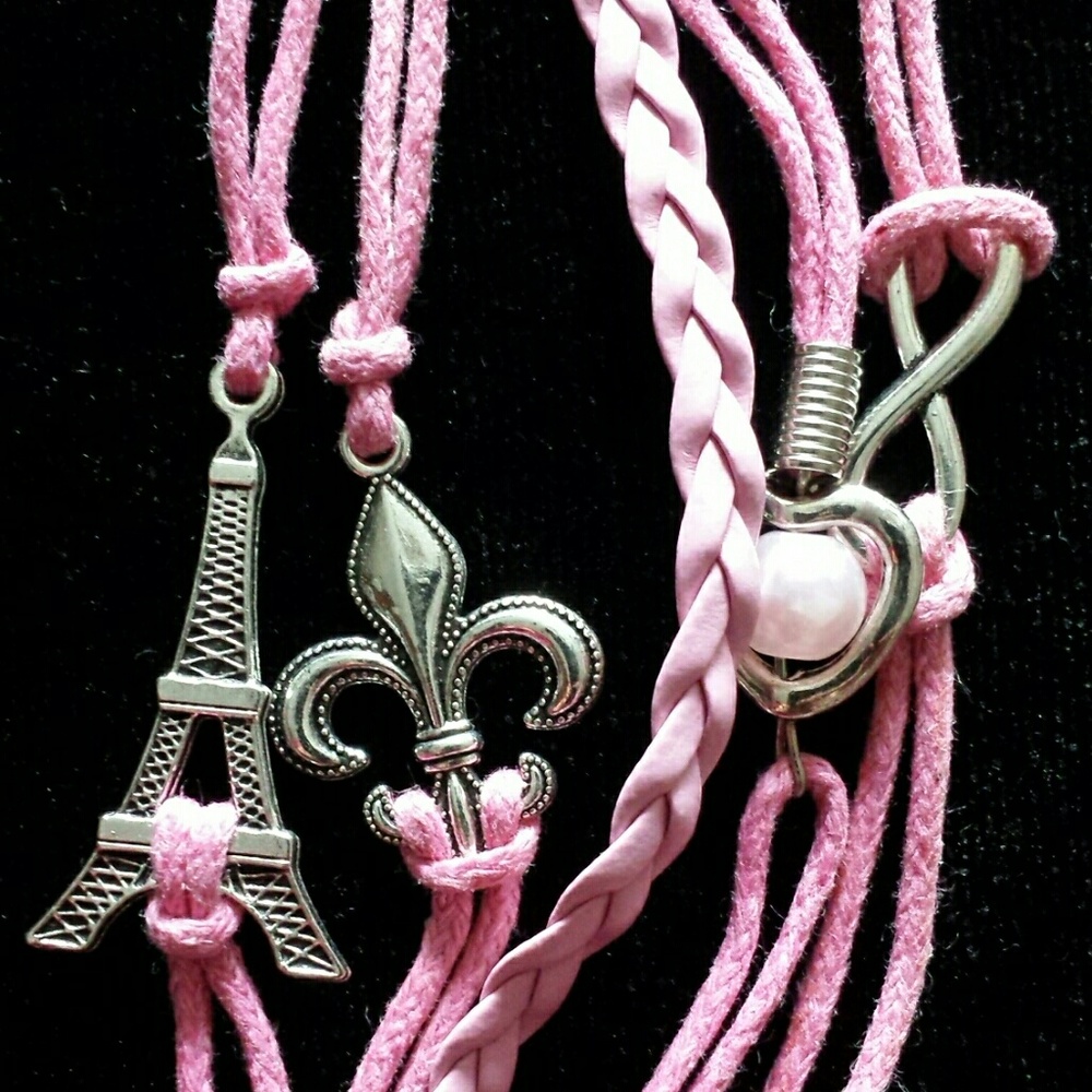 ⬇️$18 Infinity Eiffel Heart Silver-tone Bracelet - Picture 3 of 7