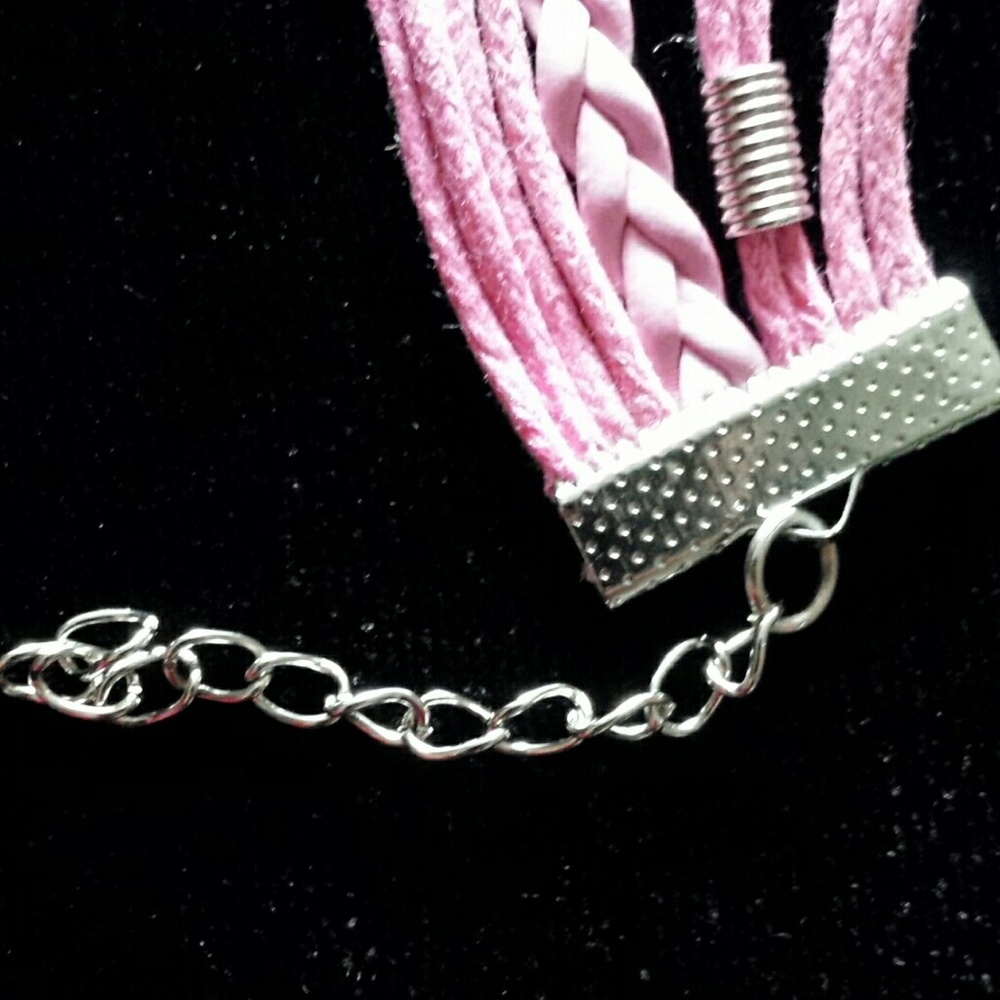 ⬇️$18 Infinity Eiffel Heart Silver-tone Bracelet - Picture 4 of 7