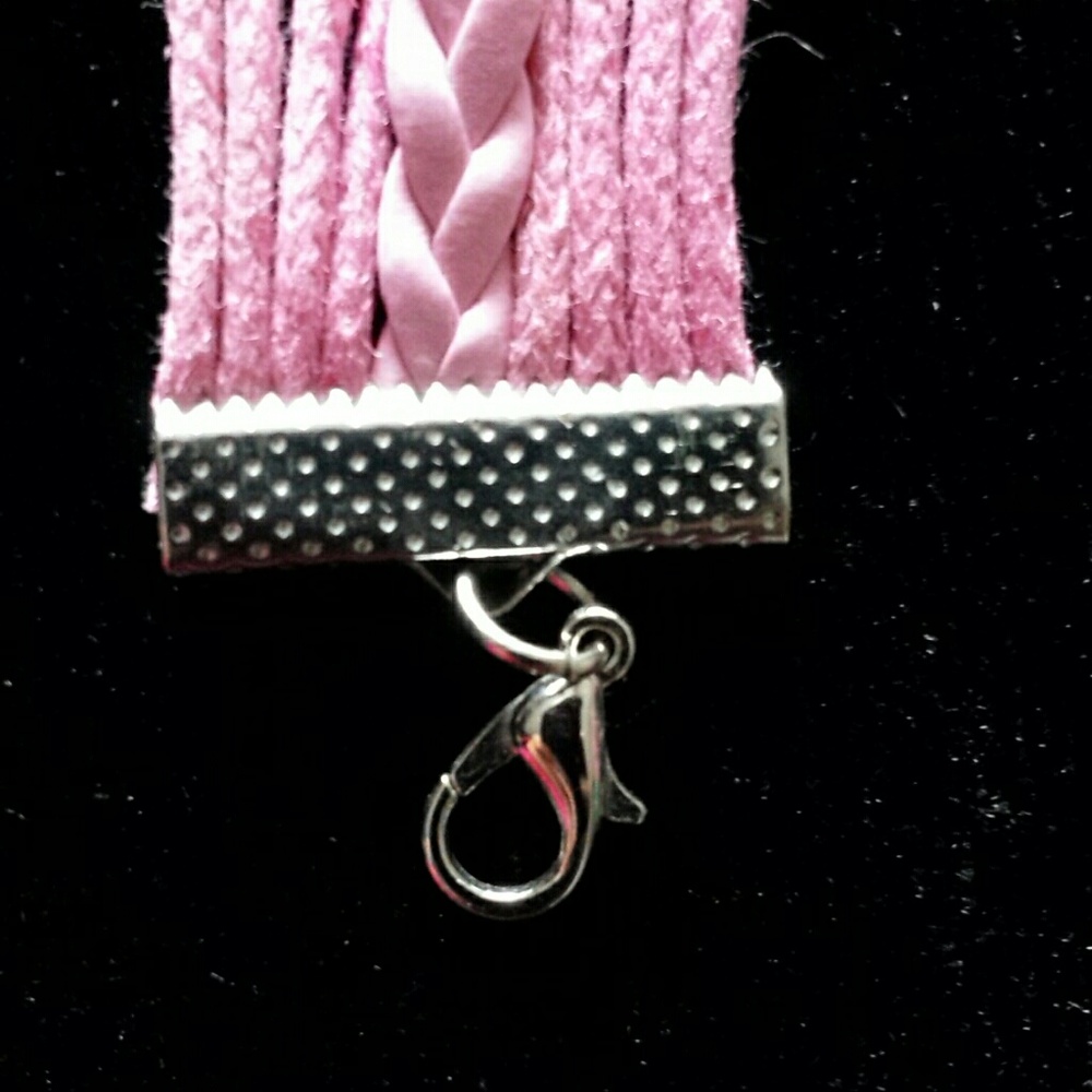 ⬇️$18 Infinity Eiffel Heart Silver-tone Bracelet - Picture 5 of 7