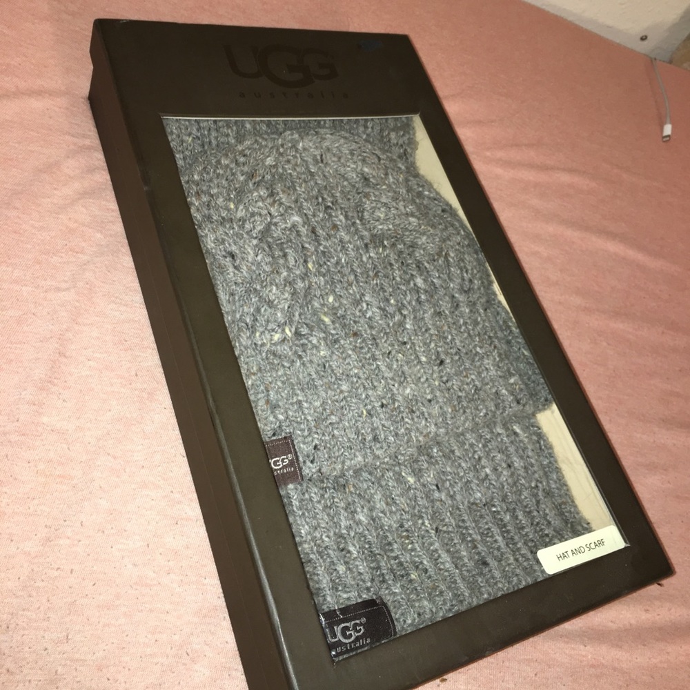 NWT UGH Hat and Scarf Set