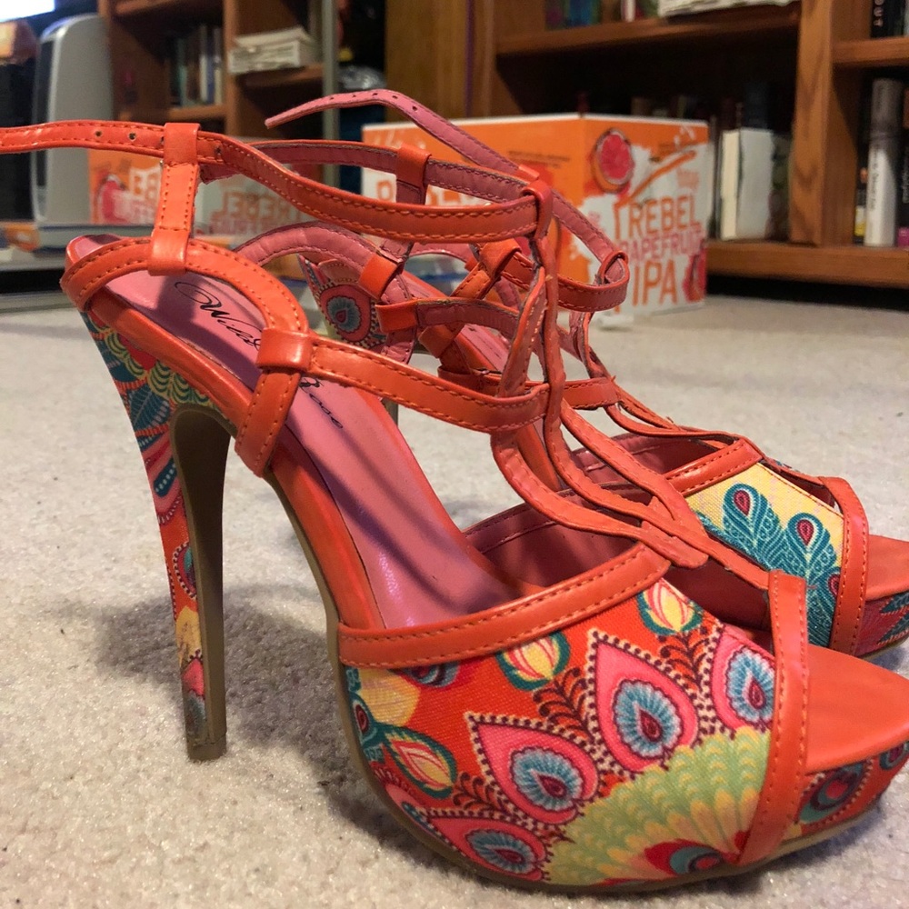 NWOT Peacock Heels