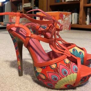 NWOT Peacock Heels