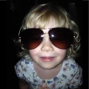 Meet your Posher, Jean