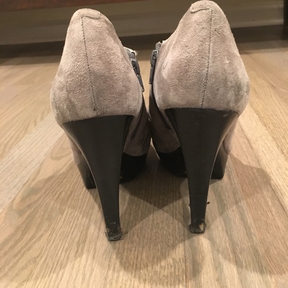 BCBGeneration gray suede peep toe booties, size 8 - Picture 3 of 5