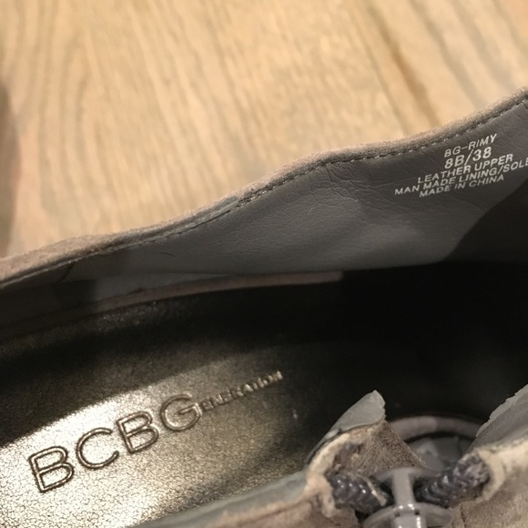 BCBGeneration gray suede peep toe booties, size 8 - Picture 5 of 5